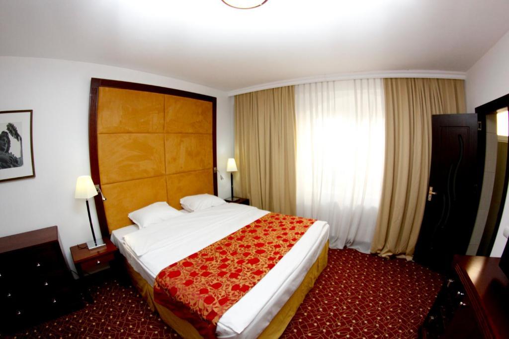 Hotel Visconti Militari Bukareszt Pokój zdjęcie